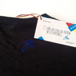 FRANELA DISEÑO DESENCHUFADO GB (NEGRA) DE DAMA! - Imagen 3